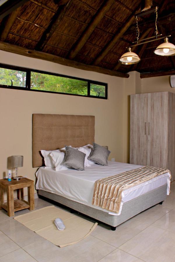 Zoe Bush Lodge Pretoria-Noord Εξωτερικό φωτογραφία